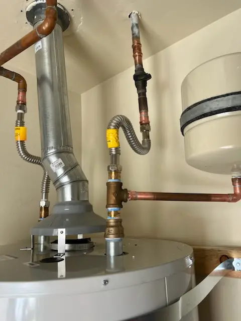 Water heater installation and plumbing repair in Dornbusch